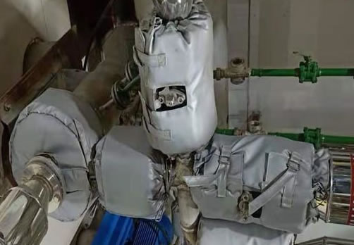 高溫管道<a href=http://www.by3069.cn/e/tags/?tagname=%E4%BF%9D%E6%B8%A9%E9%9A%94%E7%83%AD target=_blank class=infotextkey>保溫隔熱</a>衣